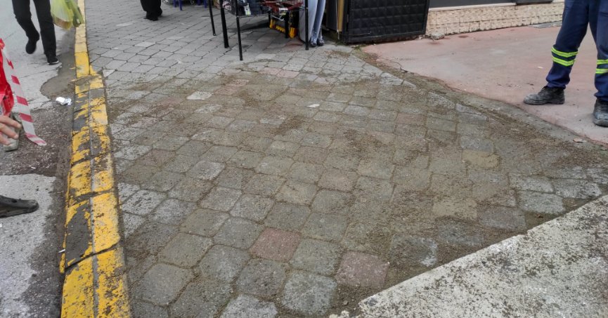 Preveze Caddesi’nde kaldırım düzenlemesi