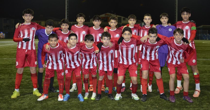 Bitime iki hafta kala şampiyonluklarını ilan ettiler 