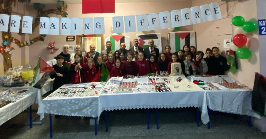 Öğrencilerden Filistin’e destek kermesi