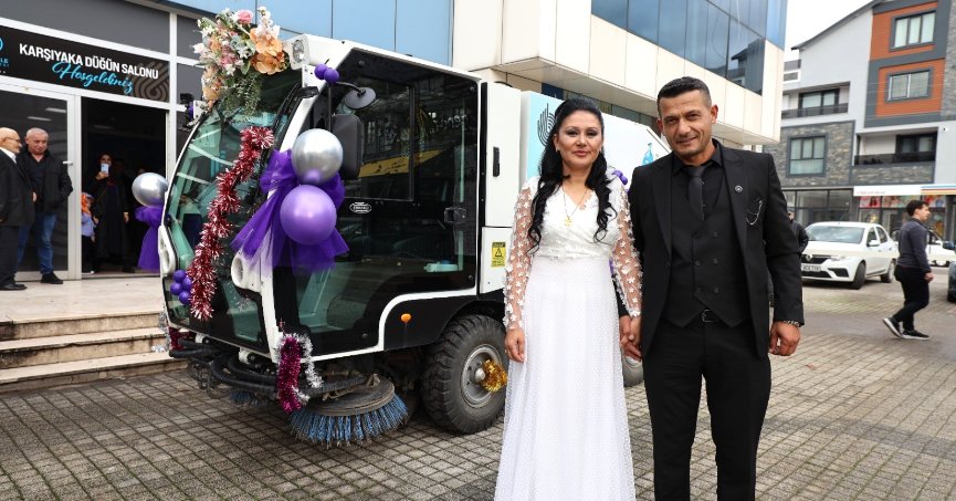 Kullandığı süpürge aracı gelin arabası oldu