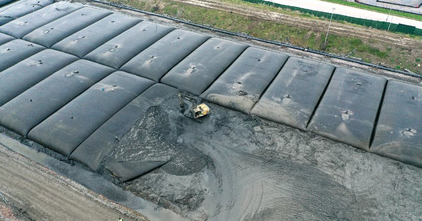 200 bin metreküp dip çamuru çekildi