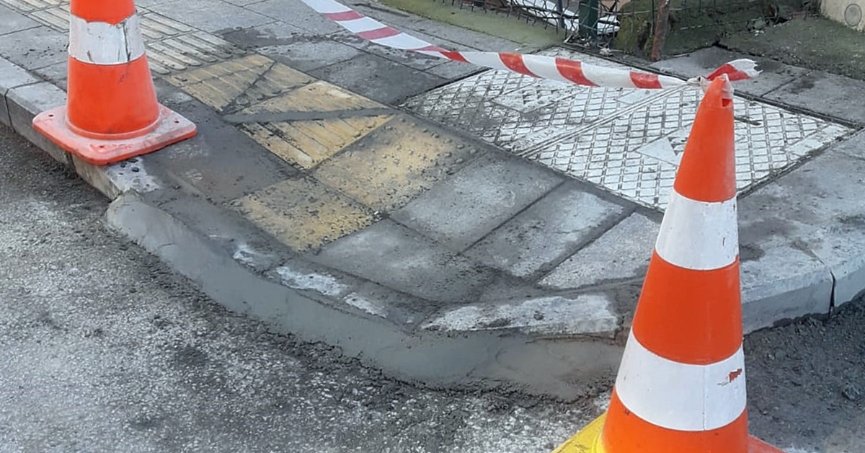 Kaldırımlara engelli rampası yapıldı