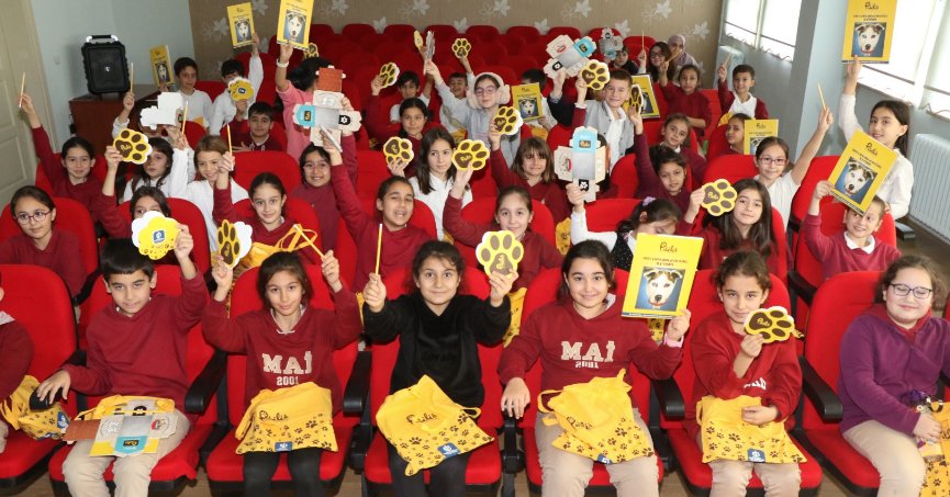 Büyükşehir, çocuklara hayvan sevgisi aşılıyor