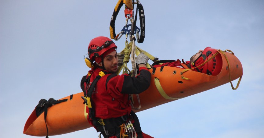 Afetin vurduğu her noktadalar