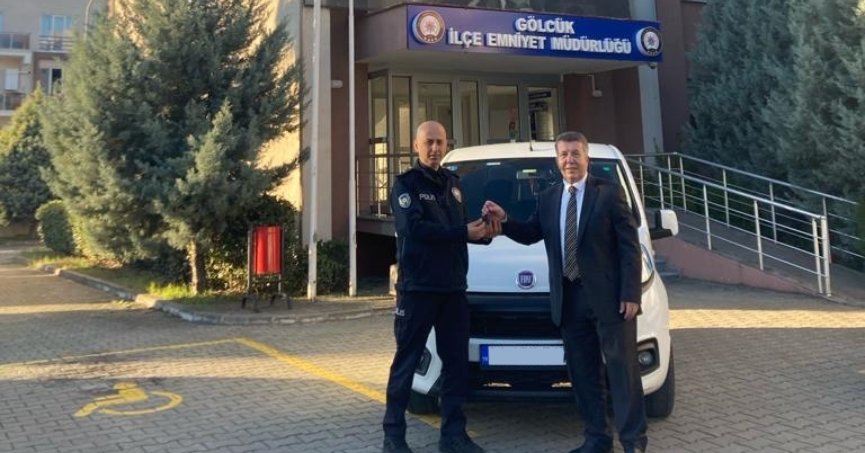 ‘Emniyet güçlerimizin yanındayız’