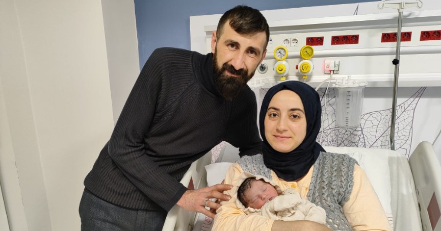 Kocaeli’de 2024’ün ilk bebeği ‘Aybike’ oldu
