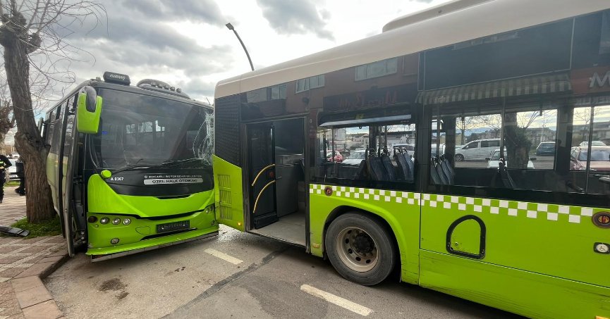 İki otobüs çarpıştı: 6 kişi yaralandı