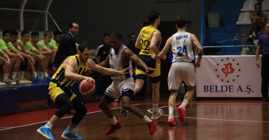 Kağıtspor deplasmanda