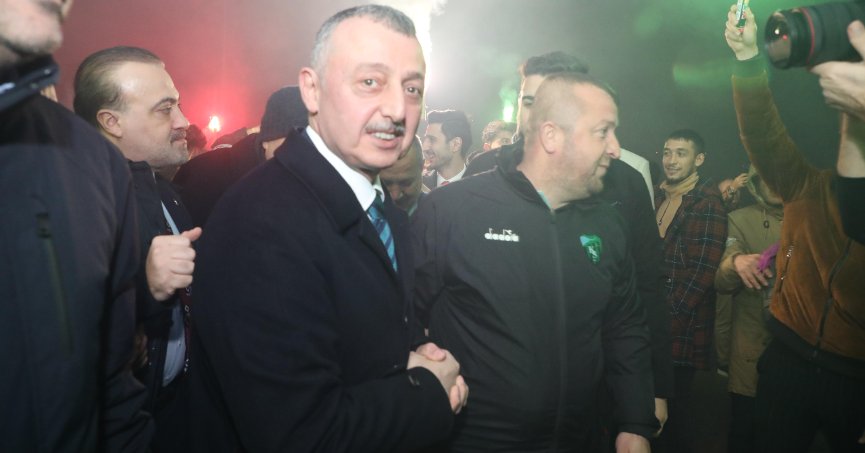 Büyükakın’a coşkulu karşılama