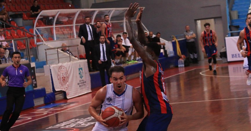 Kağıtspor kaybetti 90-76 
