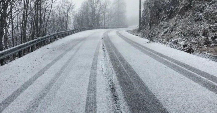 Kartepe’de yılın ilk kar yağışı başladı