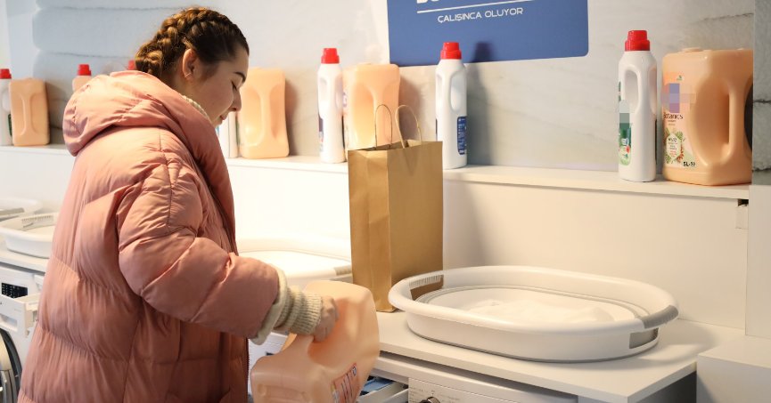 Öğrenci dostu Büyükşehir’in çamaşırhane hizmeti