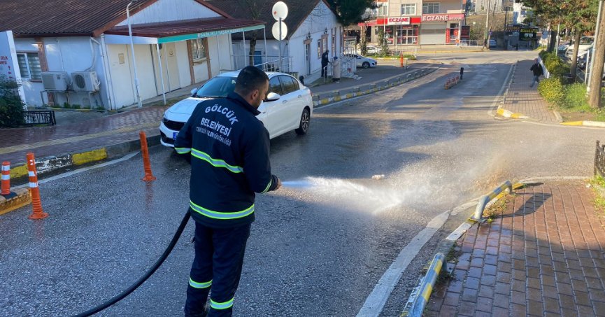 Birçok caddede temizlik yapıldı