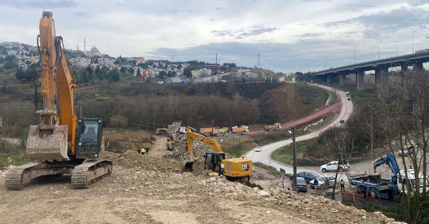 Önemli güzergahta çalışmalar sürüyor