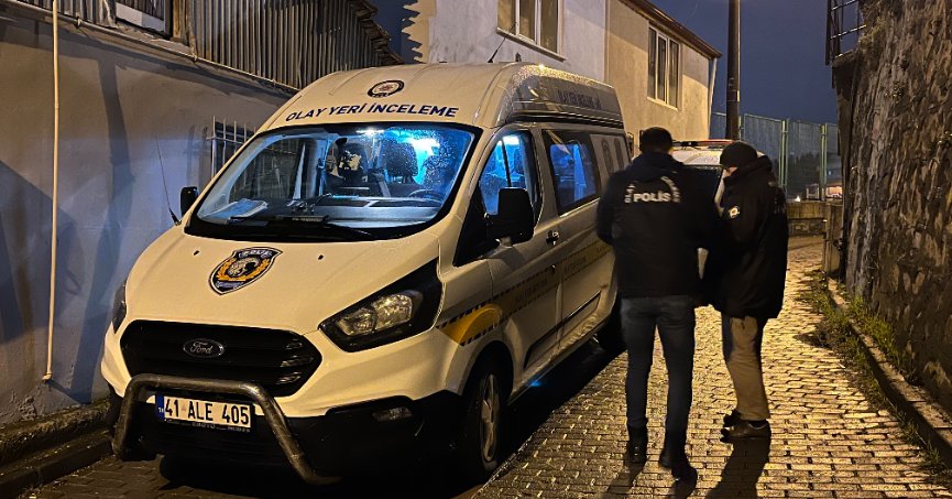 Annesini tabancayla vurulmuş halde buldu