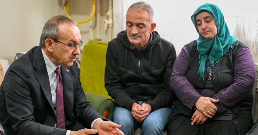 Vali Yavuz, şehidimizin baba ocağını ziyaret etti