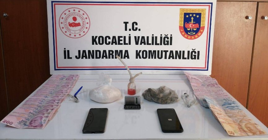 Uyuşturucu operasyonunda 2 kişi yakalandı