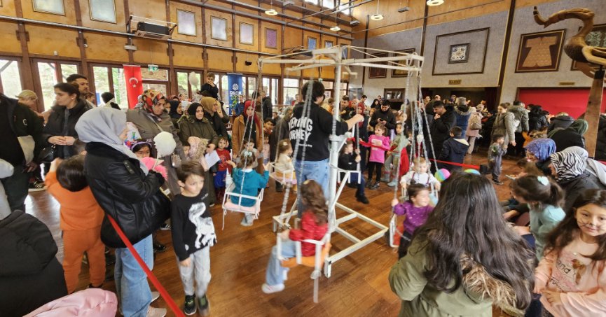 Çocuklar şenlikte doyasıya eğlendi