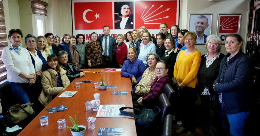 CHP’li Yılmaz, partili kadınlarla buluştu