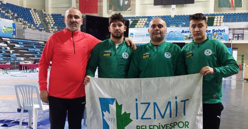 İzmitli güreşçiler başarılı oldu
