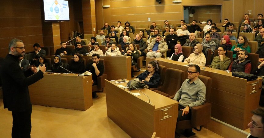 Büyükşehir personeline hizmet içi eğitim verildi