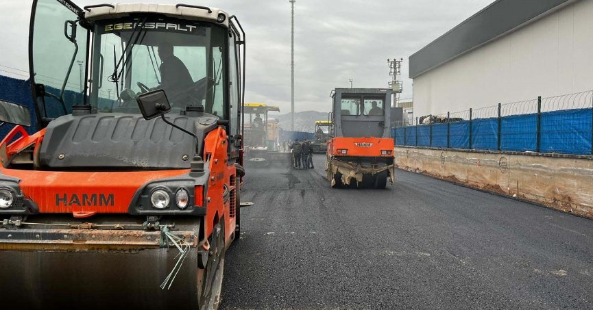 Ford fabrikasına ulaşımın sağlandığı yola asfalt