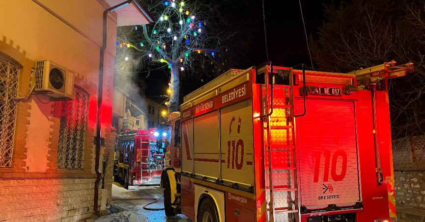 Camide çıkan yangın korkuttu