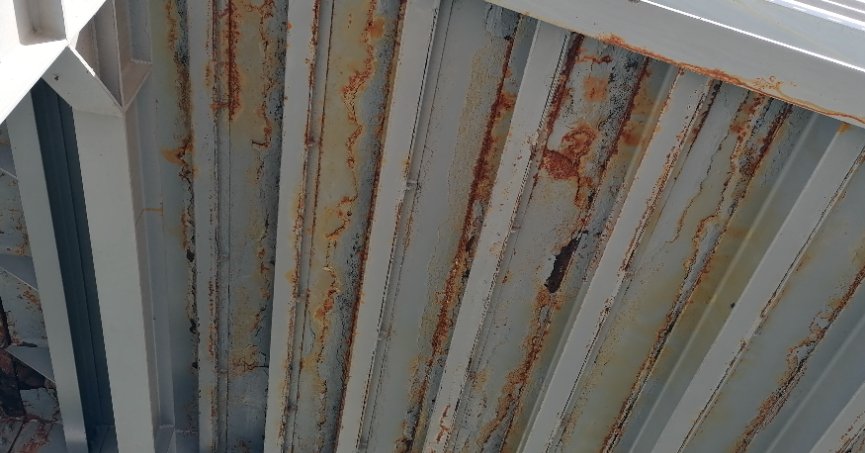 Üstgeçide boyama ve bakım gerekli