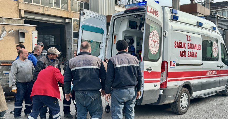 Üzerine kamyon kasası düşen işçi ağır yaralandı