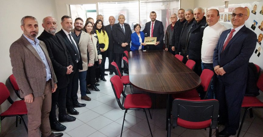 İYİ Parti Gölcük’ten muhtarlara ziyaret