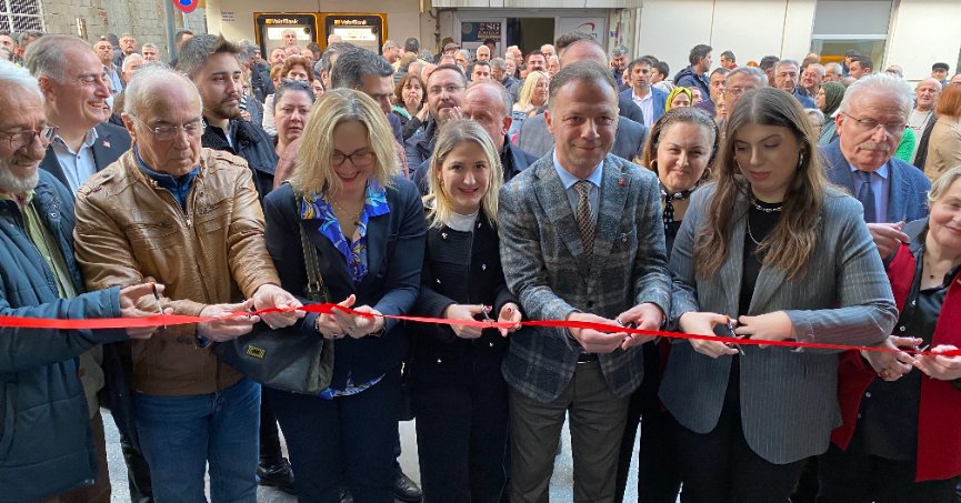 CHP Gölcük, seçim bürosunu açtı