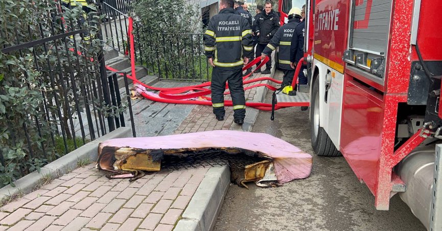 Apartmanda çıkan yangın söndürüldü