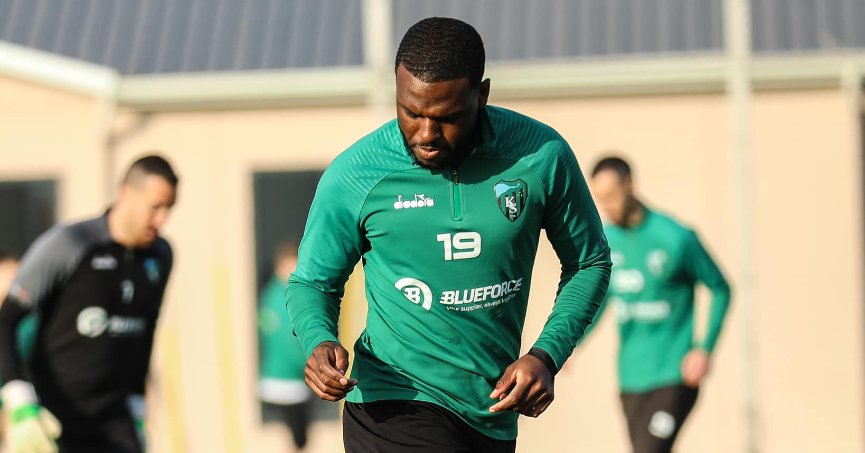 Kocaelispor hücum çalışıyor