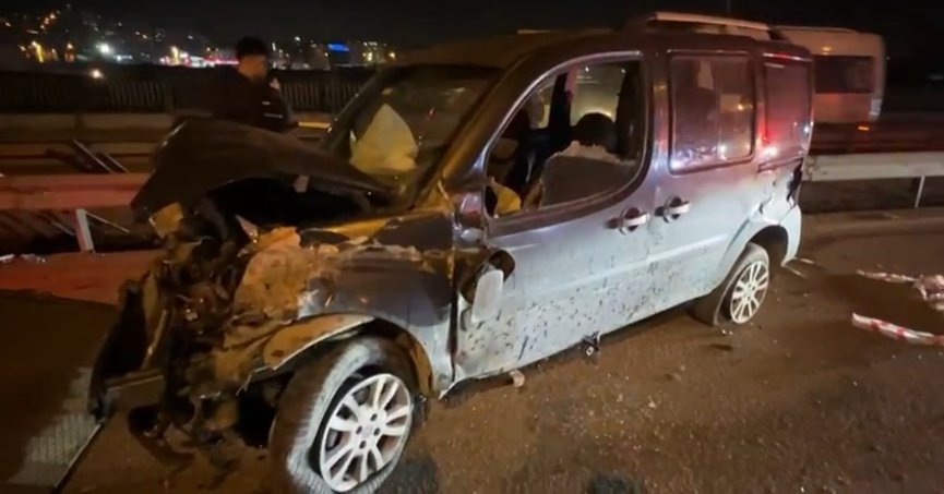 İki hafif ticari araç çarpıştı: 1 yaralı