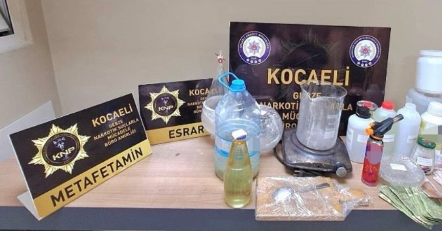 Zehir tacirlerine operasyon: 3 tutuklama