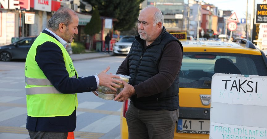 Büyükşehir, taksicileri Ramazan’da unutmadı