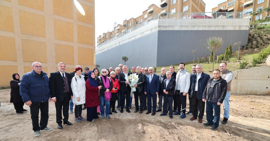 Duvarın onarımını yaptıran Büyükakın’a teşekkür