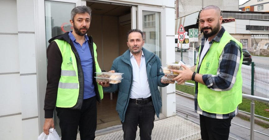 Büyükşehir’den taksici esnafına iftariyelik