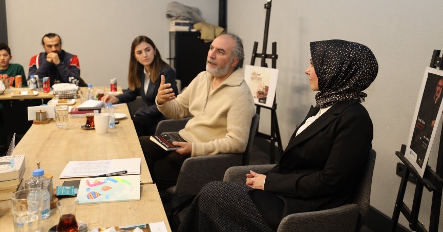 Tarık Tufan, okurları ile kitap tahlili yaptı