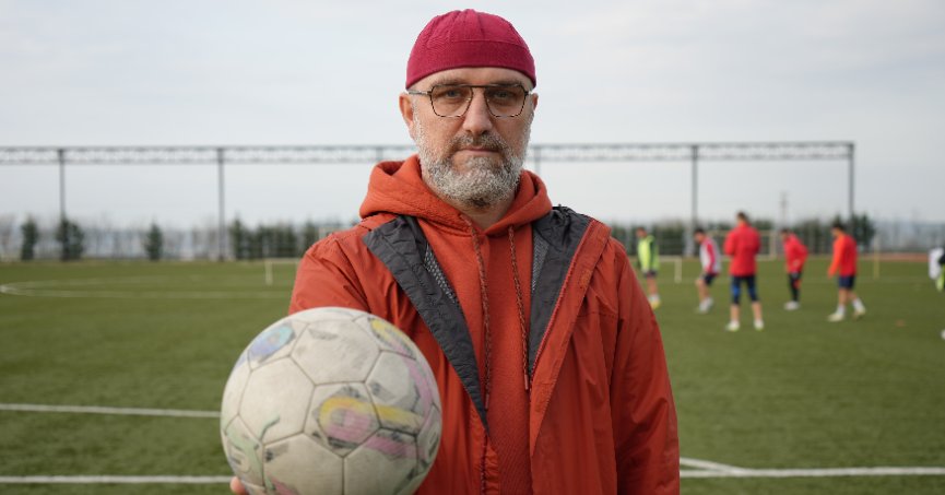 Futbolcuları için fedakarlık yaptı