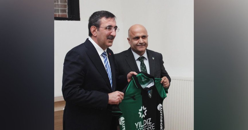 Durul'dan Yılmaz'a forma