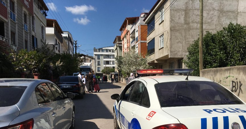 Otomobil 7 yaşındaki çocuğa çarptı