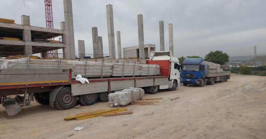 1 ton demirin altında kalan mühendis hayatını kaybetti