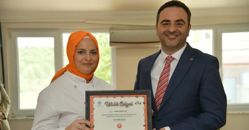 Geleceğin pastacıları sertifikalarını aldı