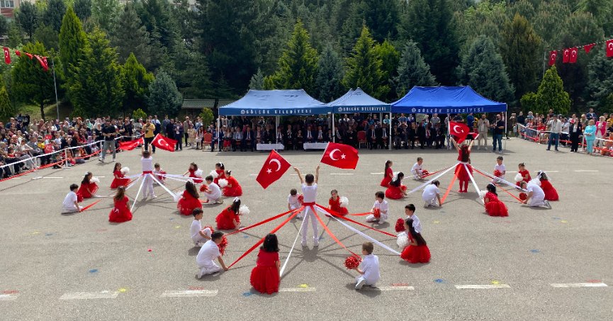 Gölcük’te 23 Nisan coşkusu