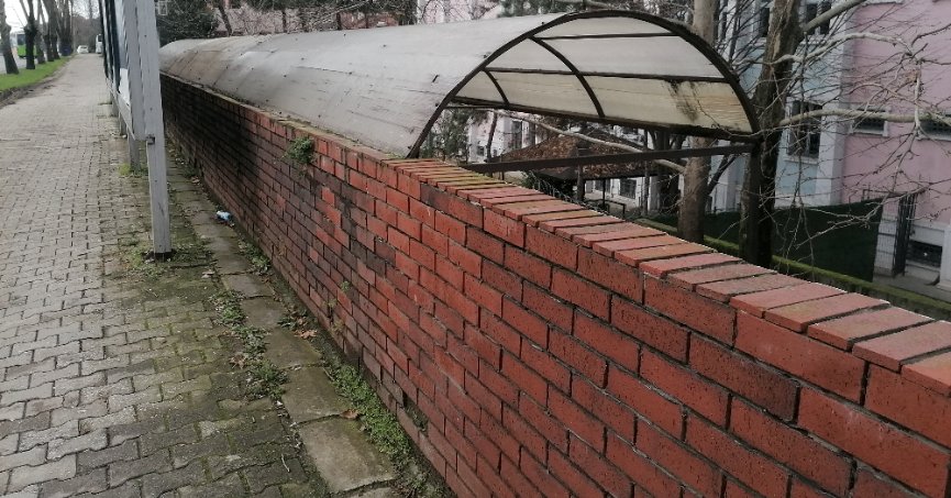 Altgeçidin üst kısmına yenileme gerekli