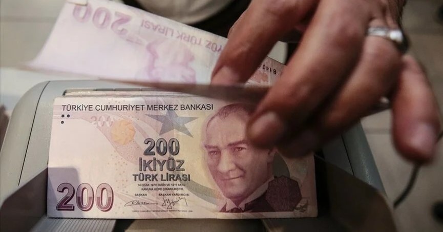 Yaklaşık 8 bin genç çift, sıfır faizli fona koştu