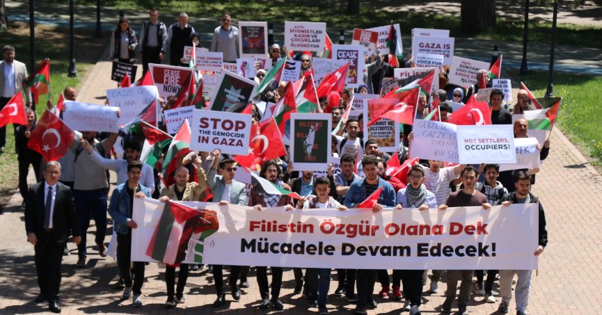 GTÜ öğrencilerinden Filistin’e destek eylemi