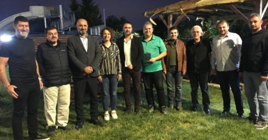 Demirtaş'tan, Eren'e teşekkür plaketi