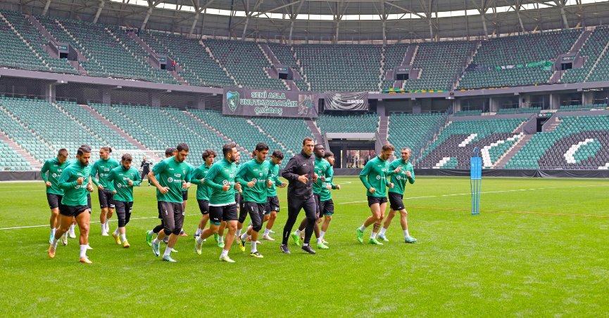 Kocaelispor, stadyumda taktik çalıştı
